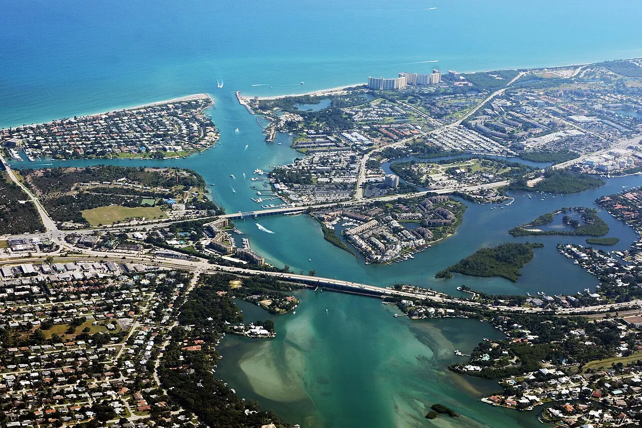 Kayakers on the Loxahatchee River in Jupiter, Florida